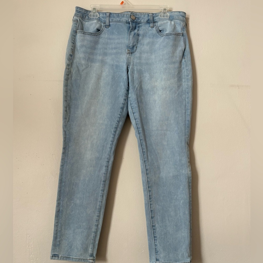 American Eagle Mom Jeans